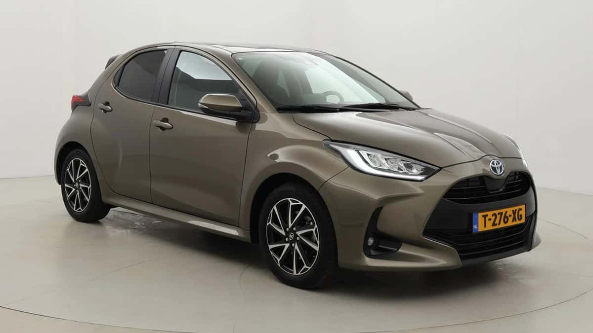 Toyota Yaris (2023) — foto 1