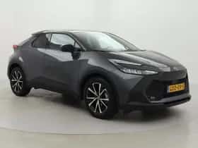 Toyota C-HR (2024) thumbnail 1