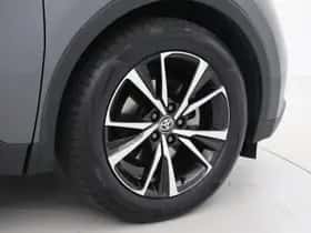 Toyota C-HR (2024) thumbnail 15