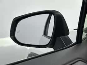 Toyota RAV4 (2023) thumbnail 5