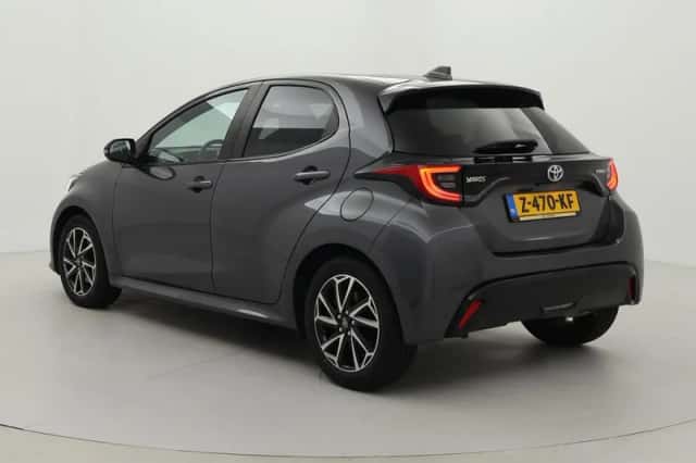 Toyota Yaris (2022) thumbnail 4