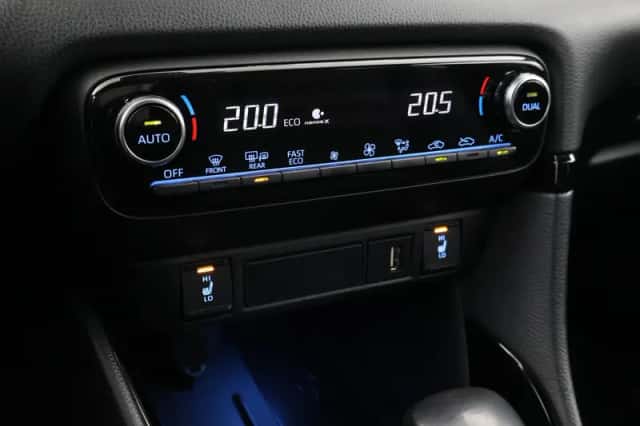 Toyota Yaris (2022) thumbnail 5