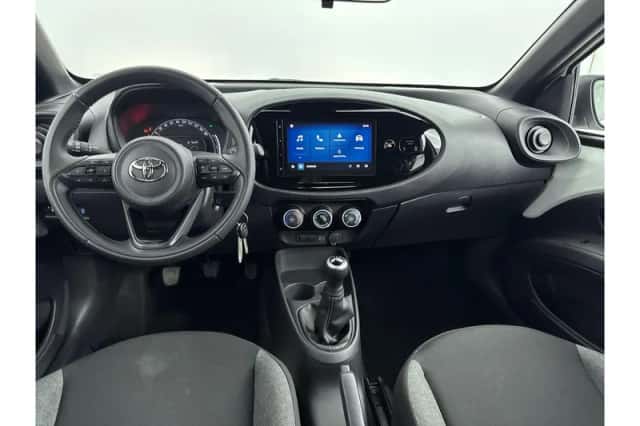 Toyota Aygo X (2024) thumbnail 2