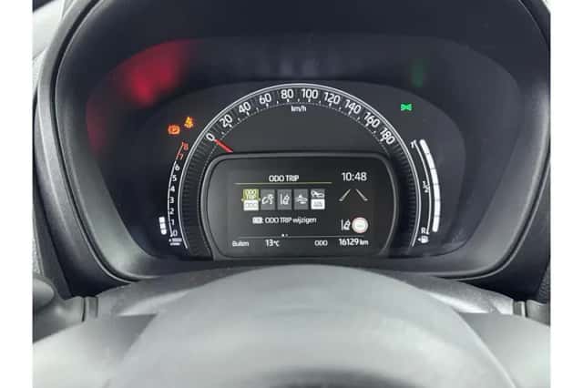 Toyota Aygo X (2024) thumbnail 3