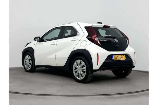 Toyota Aygo X (2024) thumbnail 4