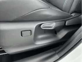 Toyota Yaris Cross (2024) thumbnail 18