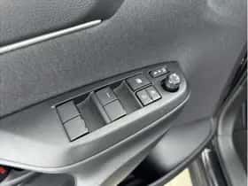 Toyota Yaris Cross (2025) thumbnail 17