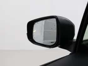Toyota bZ4X (2026) thumbnail 5