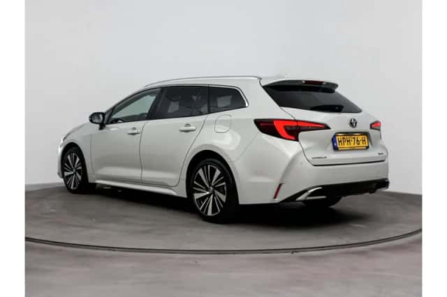 Toyota Corolla (2025) thumbnail 4