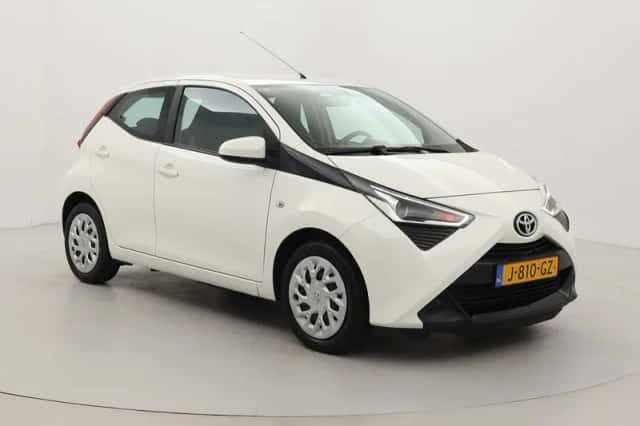 Toyota Aygo (2020) thumbnail 1