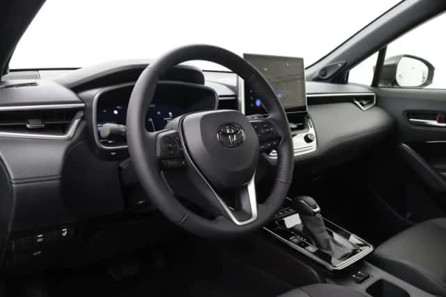 Toyota Corolla (2025) thumbnail 2