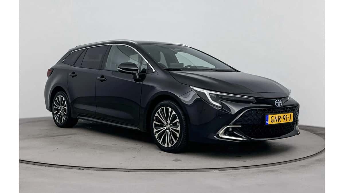 Toyota Corolla (2024) — foto 1