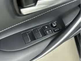 Toyota Corolla (2024) thumbnail 13