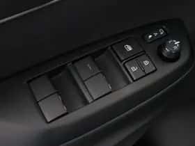 Toyota Yaris (2025) thumbnail 24