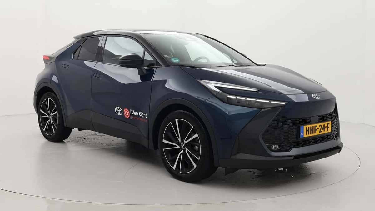 Toyota C-HR (2025) — foto 1
