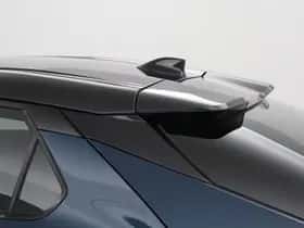 Toyota C-HR (2025) thumbnail 18