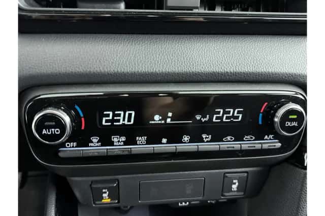 Toyota Yaris (2025) thumbnail 5
