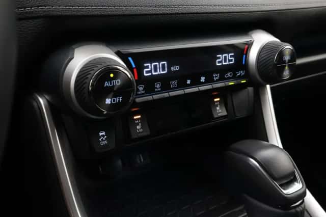 Toyota RAV4 (2026) thumbnail 6