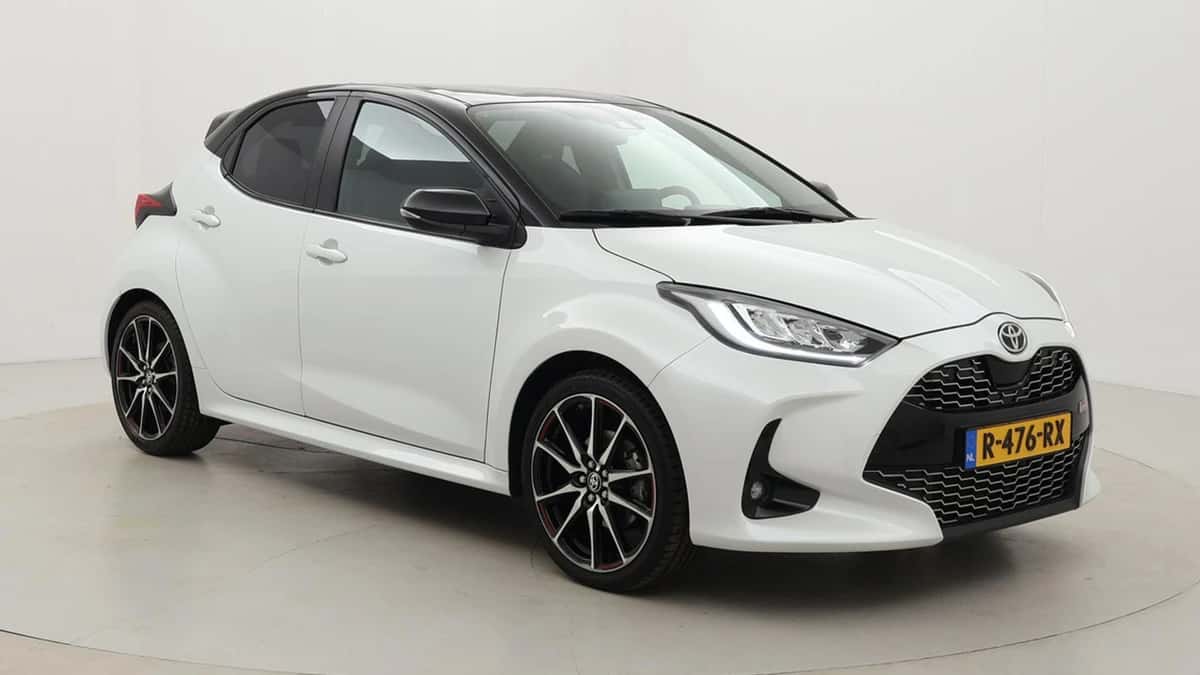 Toyota Yaris (2022) — foto 1