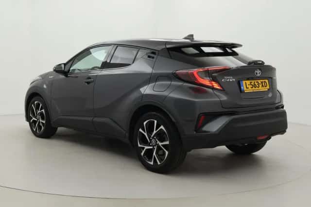 Toyota C-HR (2019) thumbnail 4