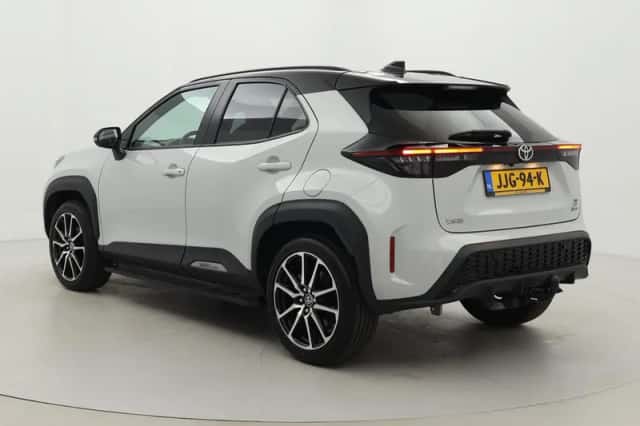Toyota Yaris Cross (2025) thumbnail 4