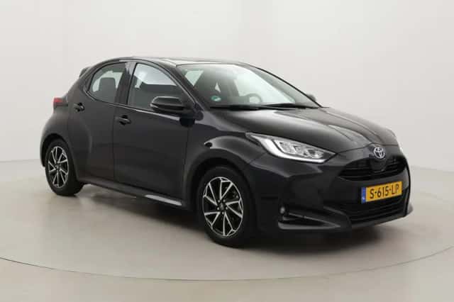 Toyota Yaris (2023) thumbnail 1