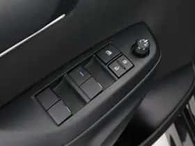 Toyota Yaris (2023) thumbnail 21