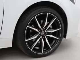 Toyota Corolla (2024) thumbnail 17