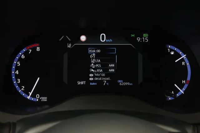 Toyota Yaris Cross (2022) thumbnail 3
