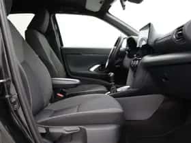 Toyota Yaris Cross (2022) thumbnail 33