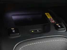 Toyota Corolla (2023) thumbnail 5