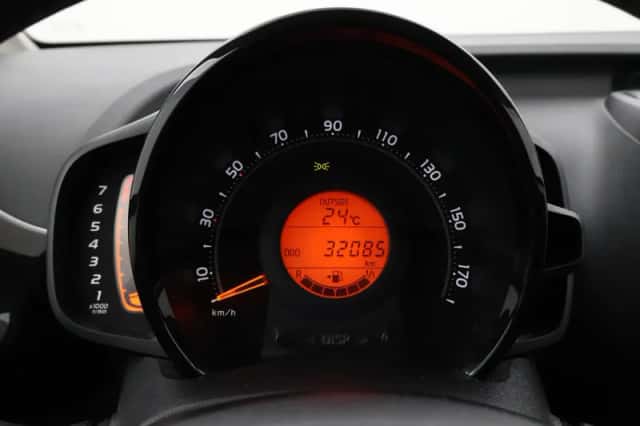 Toyota Aygo (2019) thumbnail 3