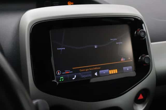 Toyota Aygo (2017) thumbnail 5