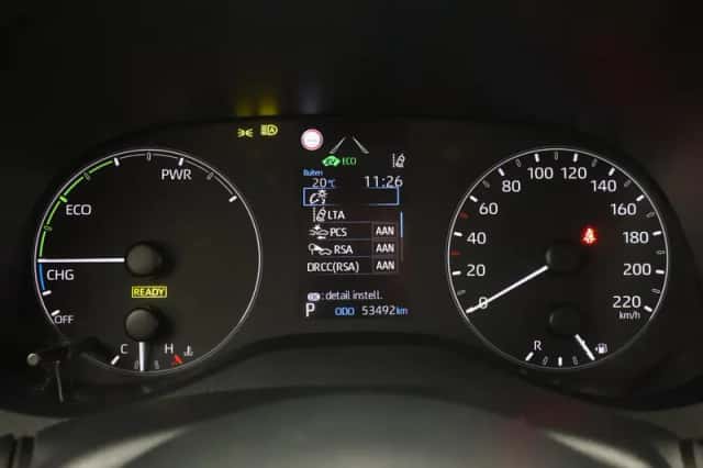 Toyota Yaris (2020) thumbnail 3