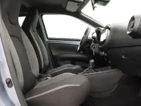 Toyota Aygo X (2024) thumbnail 28