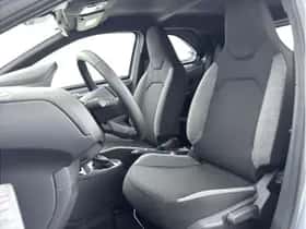 Toyota Aygo X (2024) thumbnail 9