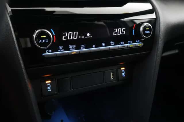 Toyota Yaris Cross (2023) thumbnail 6