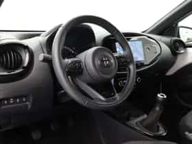 Toyota Aygo X (2024) thumbnail 2