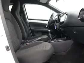 Toyota Aygo X (2024) thumbnail 30
