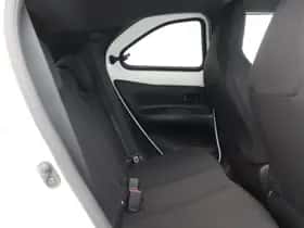 Toyota Aygo X (2024) thumbnail 32