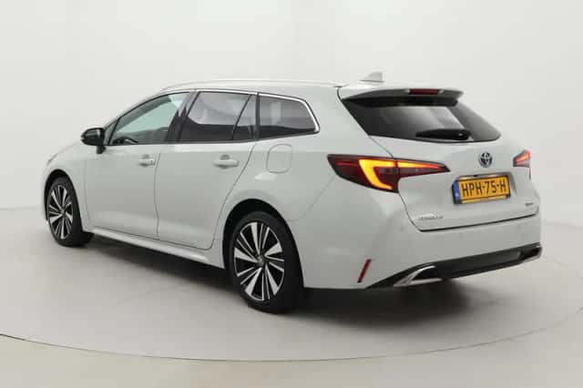 Toyota Corolla (2025) thumbnail 4