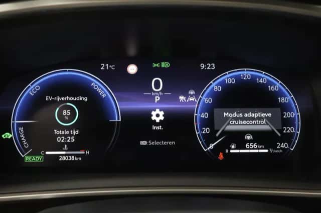 Toyota Corolla (2025) thumbnail 3