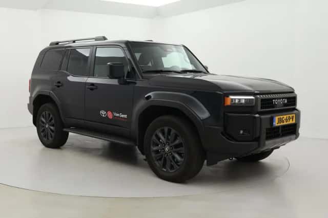 Toyota Land Cruiser (2024) thumbnail 1