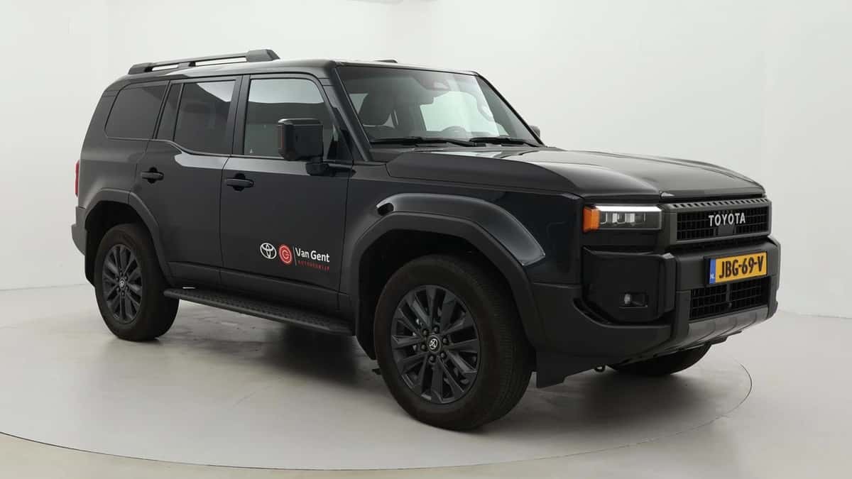 Toyota Land Cruiser (2024) — foto 1