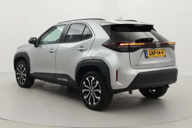 Toyota Yaris Cross (2024) thumbnail 4