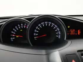 Toyota Verso (2016) thumbnail 3