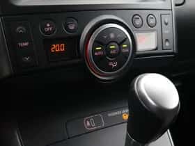 Toyota Verso (2016) thumbnail 9