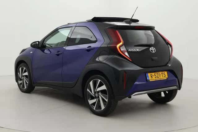 Toyota Aygo X (2022) thumbnail 4