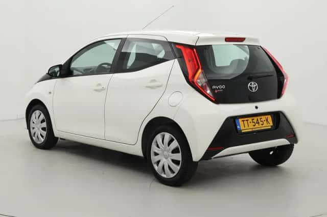 Toyota Aygo (2018) thumbnail 4