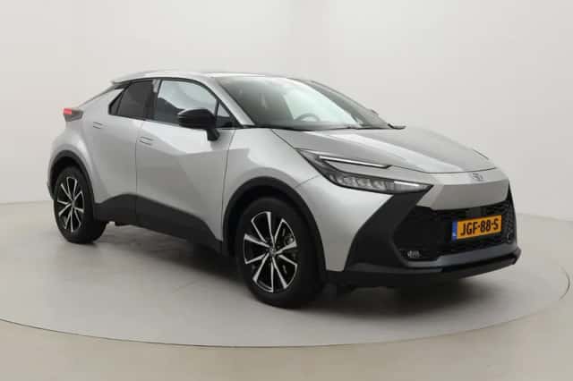 Toyota C-HR (2025) thumbnail 1